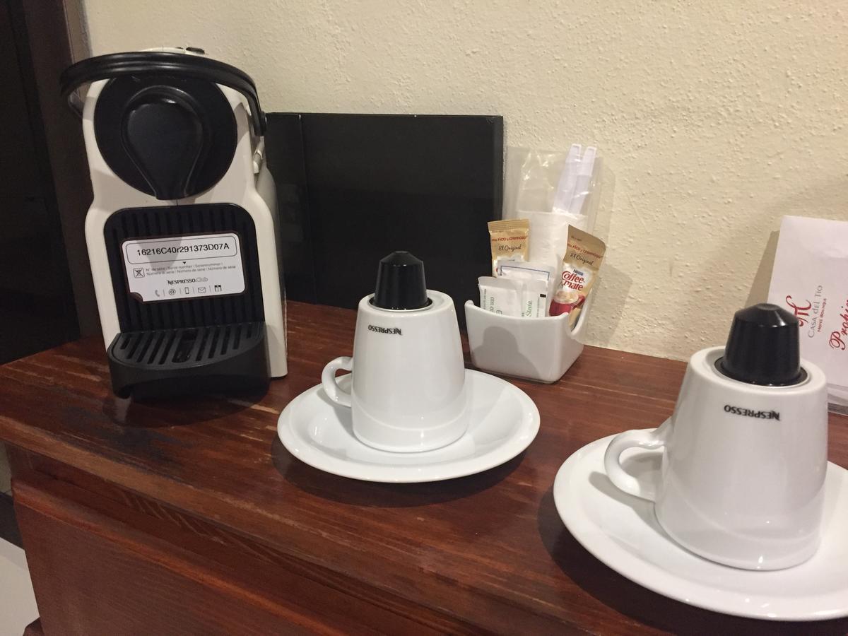 Casa Del Tio Hotel Boutique San Miguel de Allende Exterior photo A Nespresso coffee machine in a hotel room