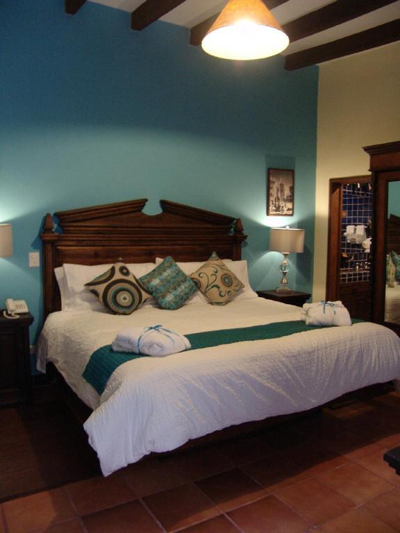 Casa Del Tio Hotel Boutique San Miguel de Allende Room photo A bedroom at Hotel San Angel Inn