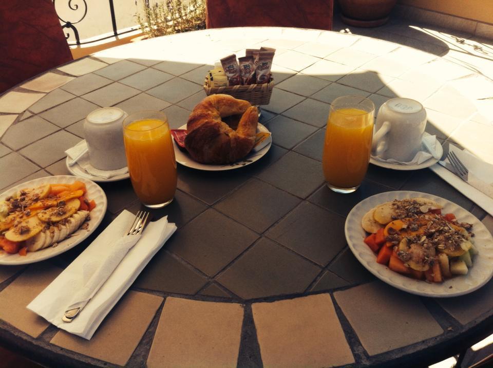Casa Del Tio Hotel Boutique San Miguel de Allende Exterior photo A typical breakfast